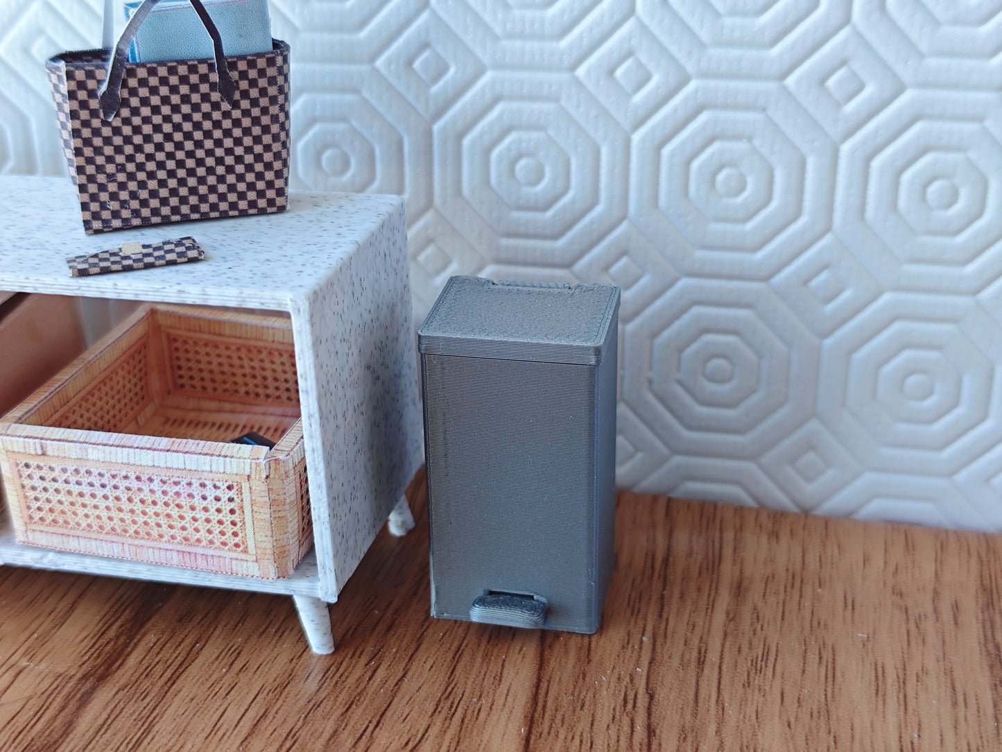 1:12 scale miniature trash can model, perfect for dollhouses, dioramas, or miniature scenes such as a kitchen or living room. The model replicates a modern, dual-compartment trash can with capacities of 30L and 15L in real-world scale (scaled down proportionally to 1:12), featuring a functional pedal mechanism for hands-free operation.