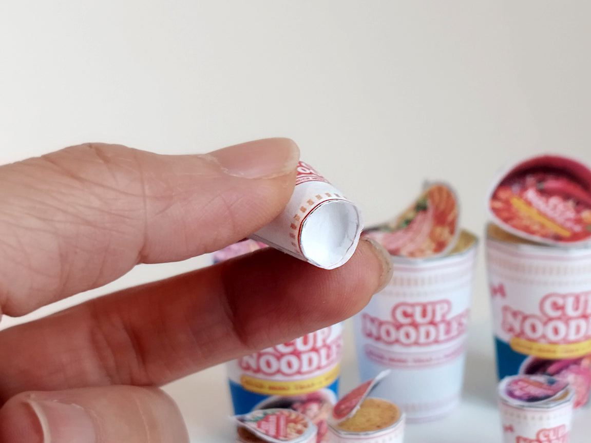 3 styles 1:6 scale and jumbo size Instant cup noodles - Printable Dollhouse miniature template