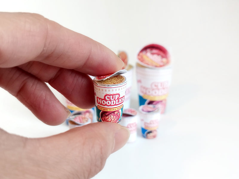 1:6 Scale Instant Cup Noodles Set – Printable Dollhouse Miniature Food (Digital Download)