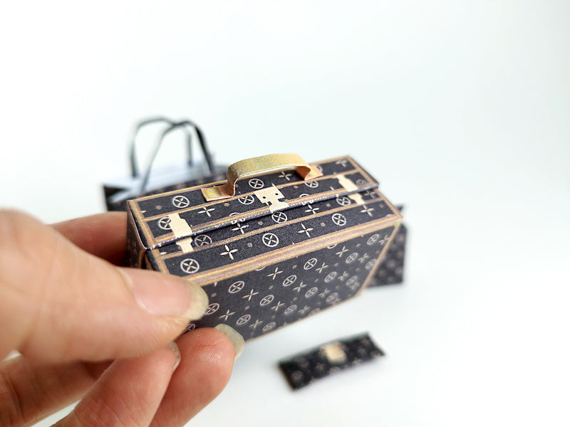1:6 Luxury brands bags, purse and boxes for dollhouse and department store