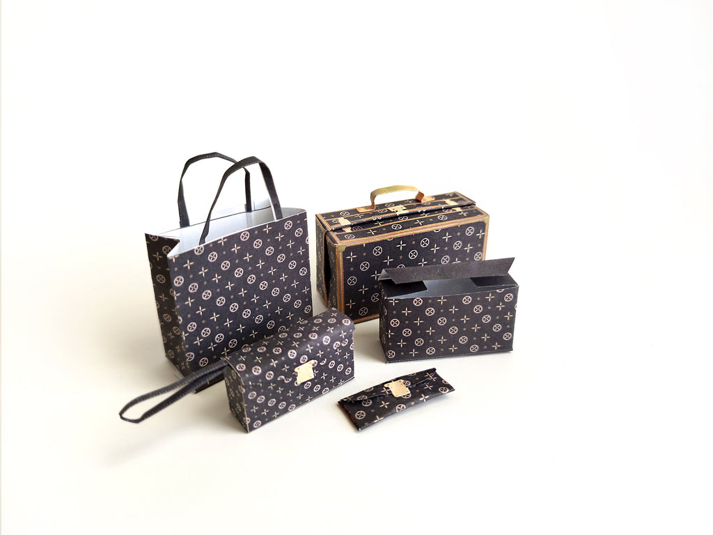 1:6 Luxury brands bags, purse and boxes for dollhouse and department store