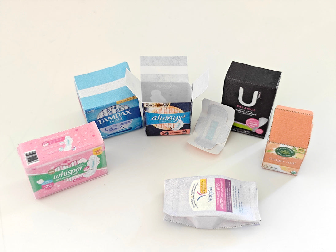 BMM 1：6 women menstruation Items,  7 styles in a file, Maxi Pads, wipers, Tampon for dollhouse, template, download