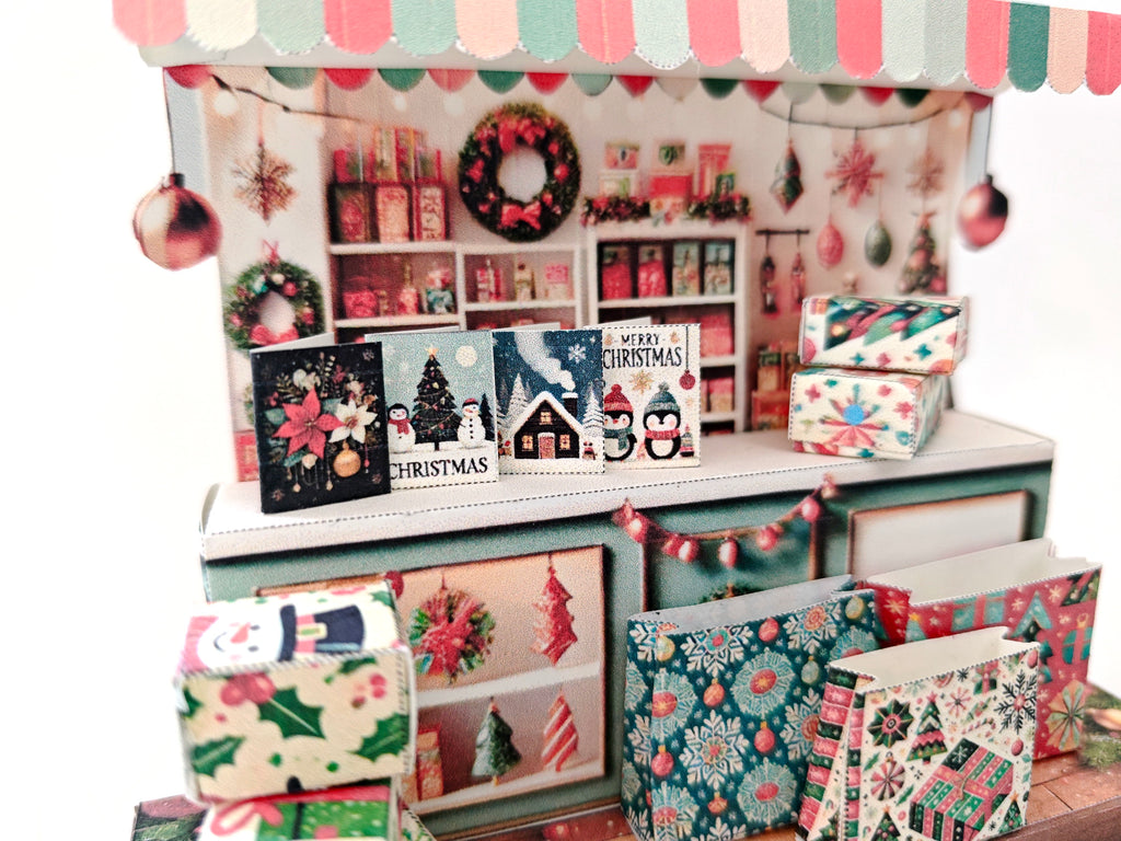 Christmas stand, Christmas presents, cards, bags, DIY present for friends, holiday card, gift idea,