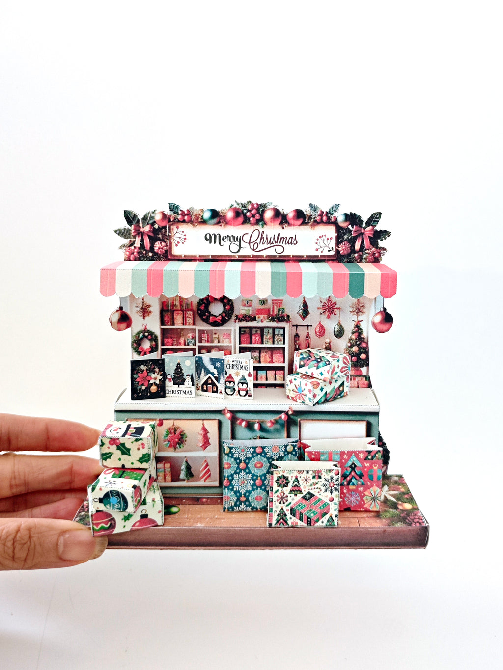 Christmas stand, Christmas presents, cards, bags, DIY present for friends, holiday card, gift idea,