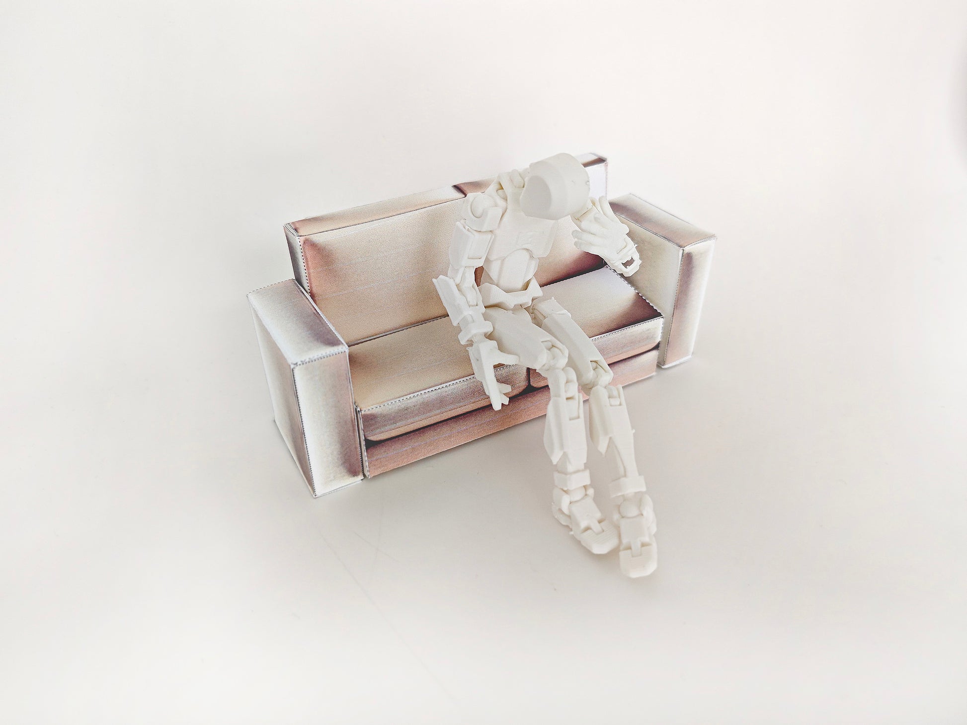 This is available in a 1:12 scale, perfect for enhancing your doll playing experience. If you want a different size, please message us,