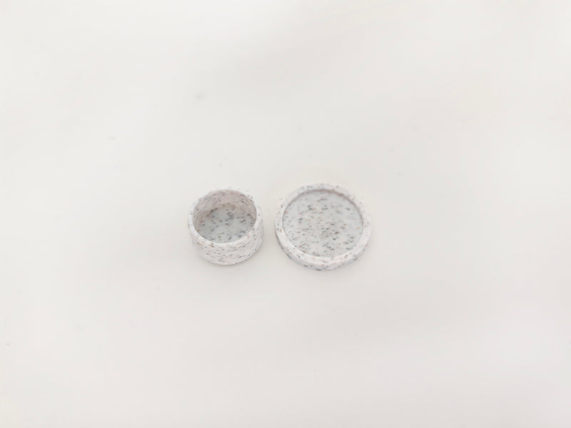 Bring life to your miniature scenes with this STL 3D < 1:12 Bowl and Plate>!

It is 1:12 size . Perfect for enrich your dollhouse or dioramas. Download, print, and customize to your heart's content!