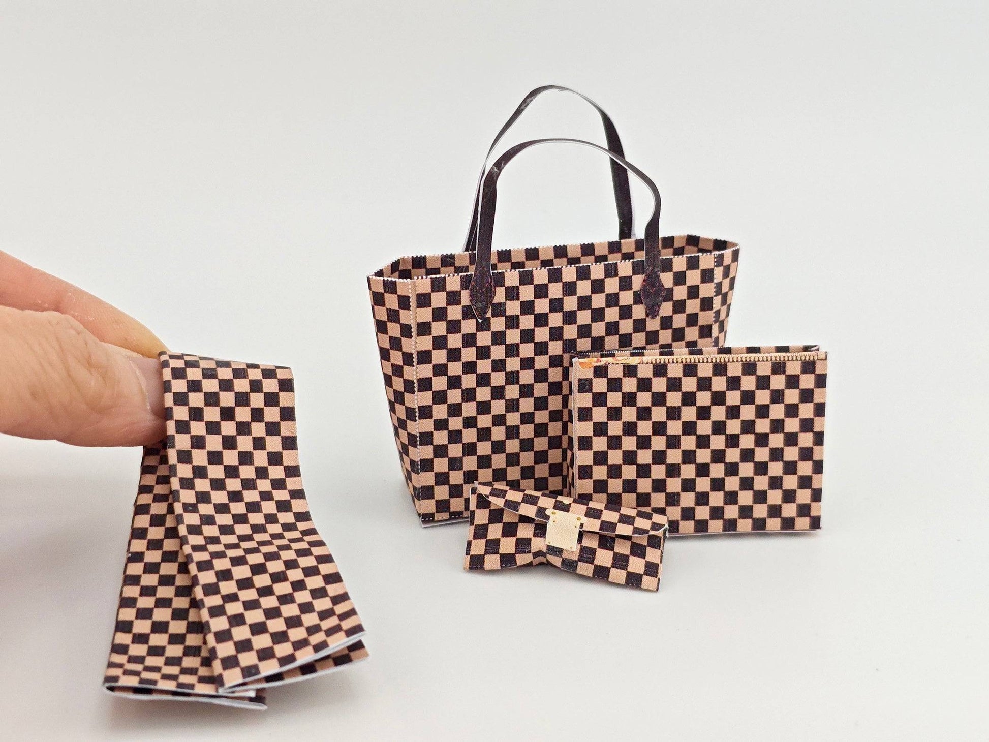 1:6 luxury brown checker board pattern tote, purse, scarf, and box set for dollhouse or department store display. Ideal for fashion-themed miniatures.