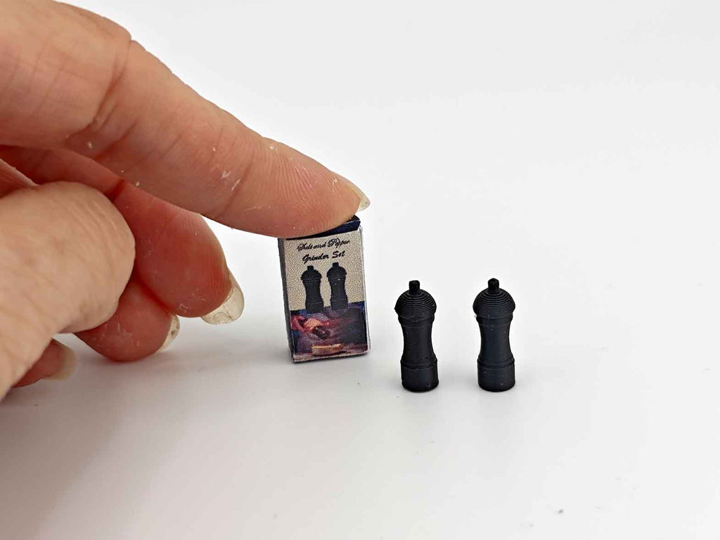 1:12 Salt & Pepper Grinder Set — STL File for Dollhouse Kitchen with Storage Box
