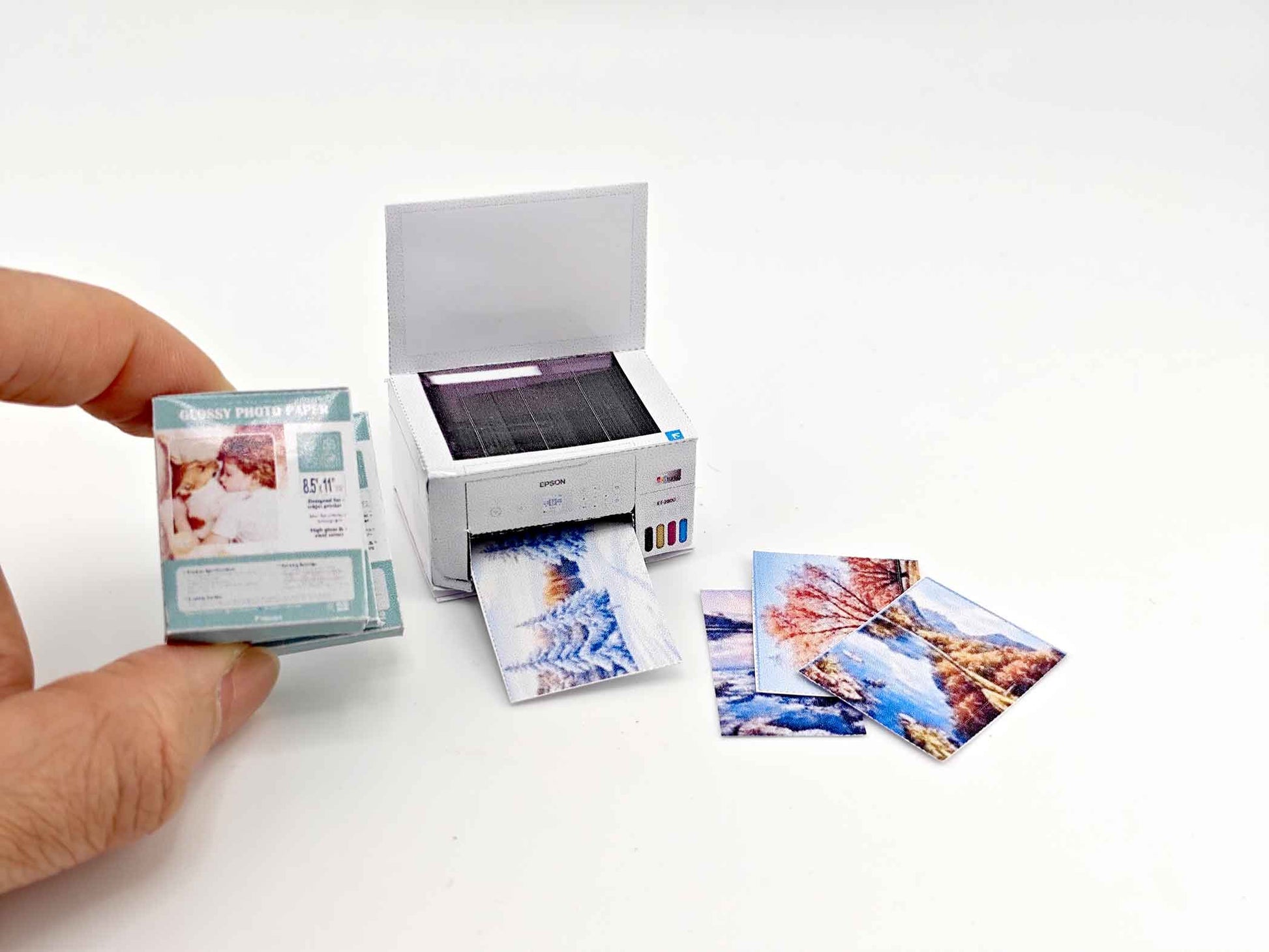 1:12 Mini Printer with Four Seasons Paper — Perfect for Dollhouse Crafting & Study Rooms