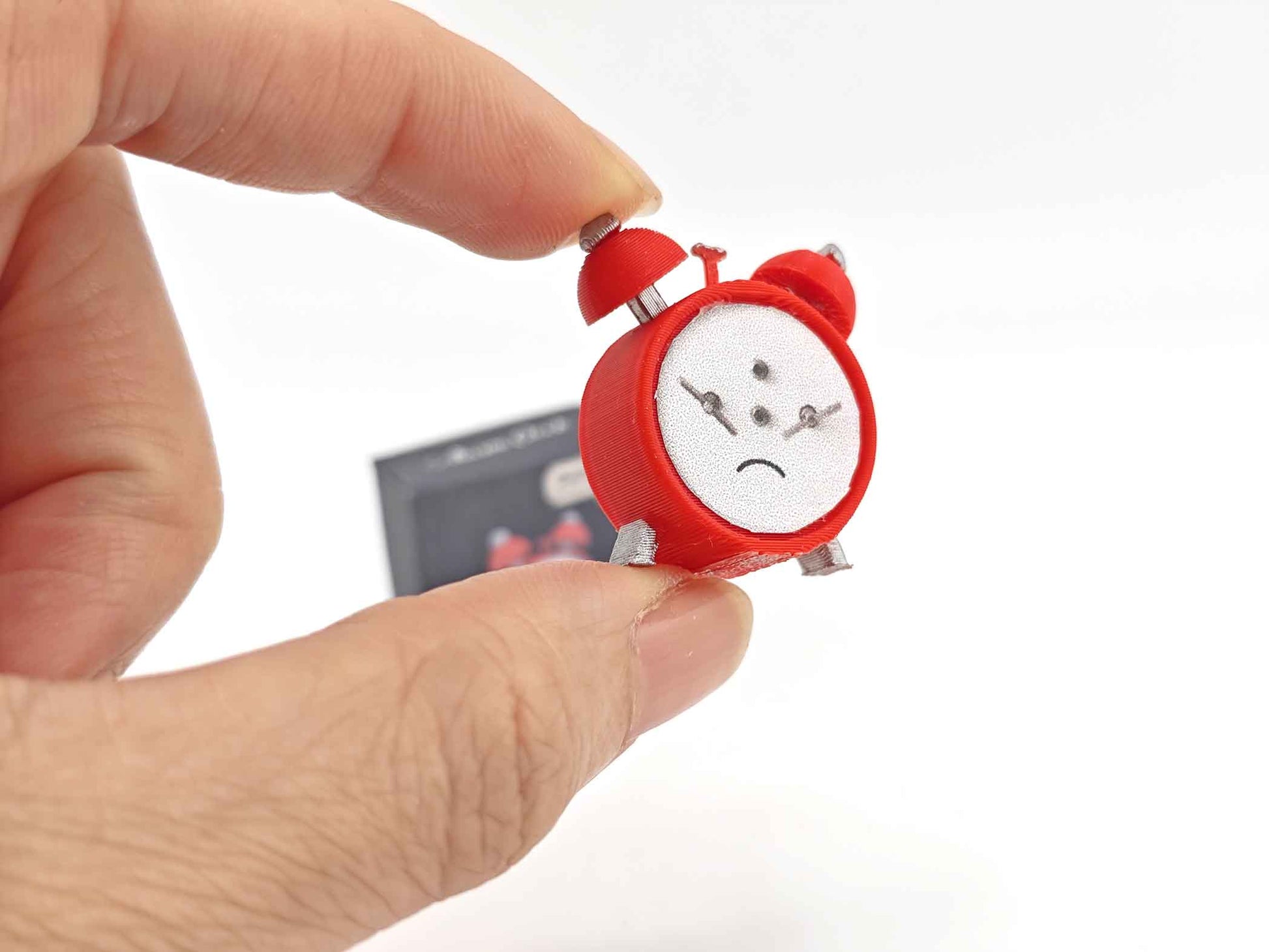 1:12 alarm clock for dollhouse, classic clock vintage style doll accessories stl file miniatures