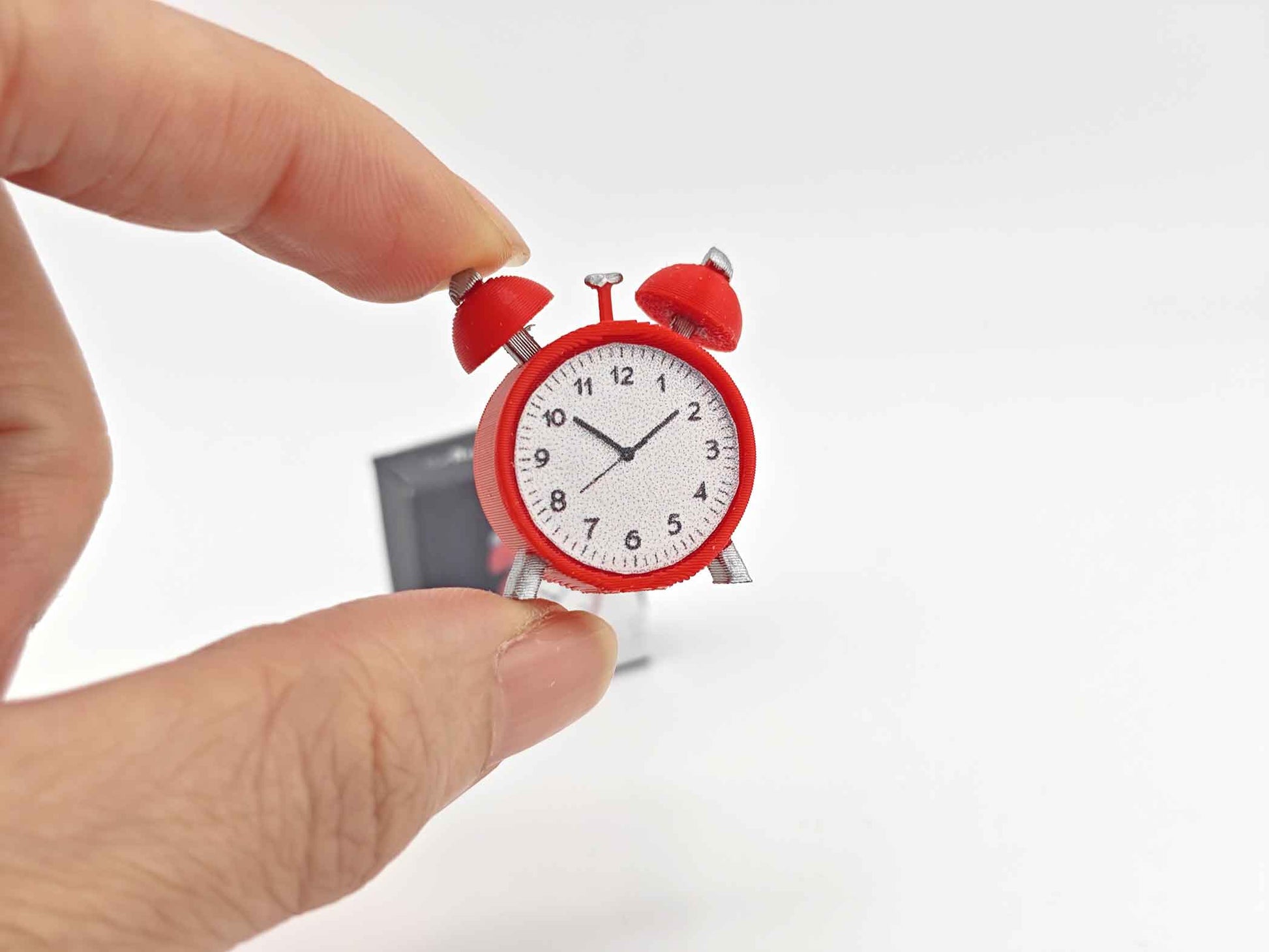 1:12 alarm clock for dollhouse, classic clock vintage style doll accessories stl file miniatures