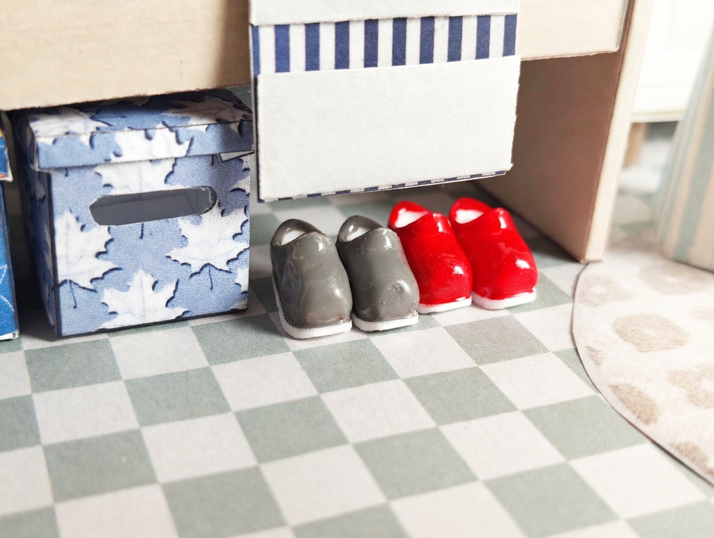1:12 Scale Baby Shoes (Only shoes, not included Baby) | Dollhouse Nursery Essentials (Physical Product)