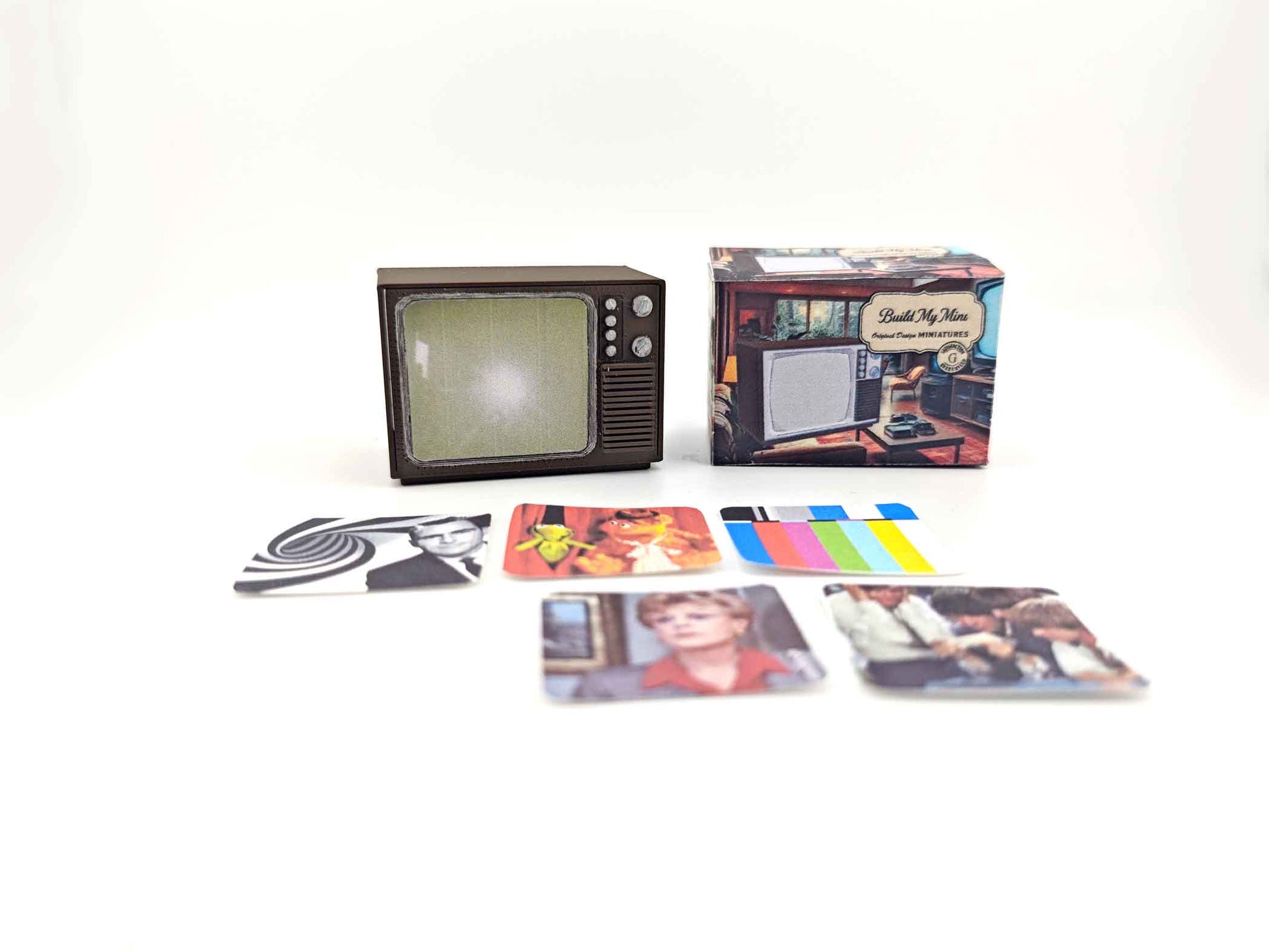 Vintage TV 3d STL file for 1:12 dollhouse, perfect dollhouse decor for classic toy house scene