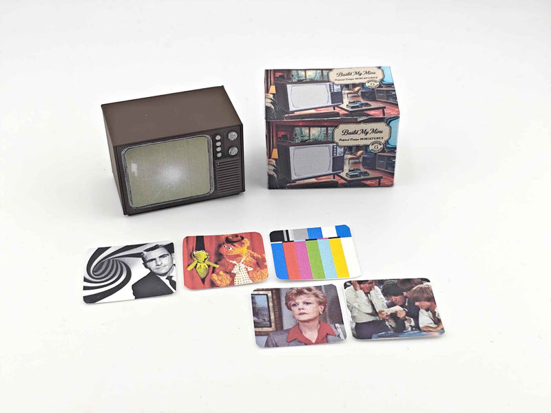 Vintage TV 3d STL file for 1:12 dollhouse, perfect dollhouse decor for classic toy house scene