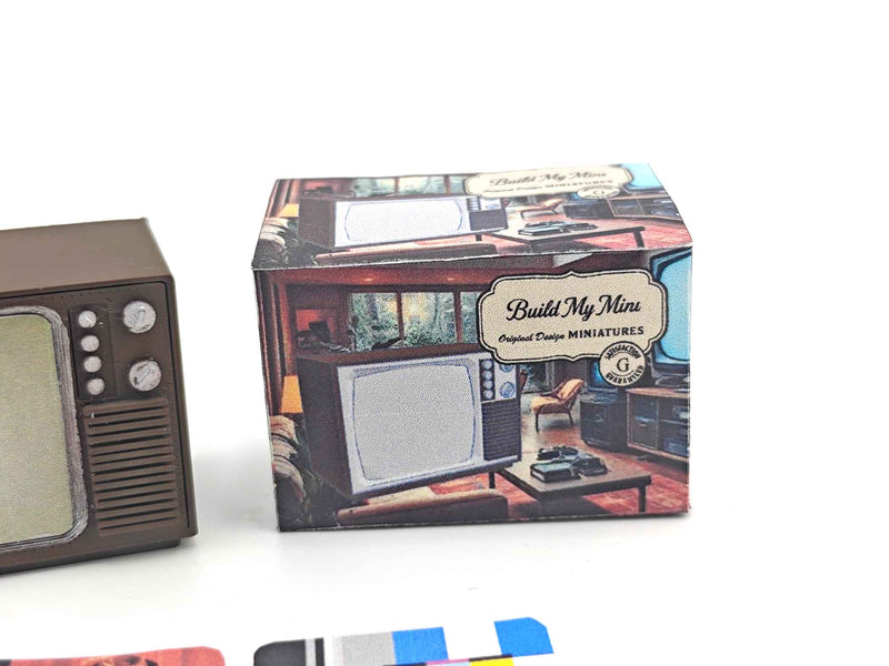 Vintage TV 3d STL file for 1:12 dollhouse, perfect dollhouse decor for classic toy house scene