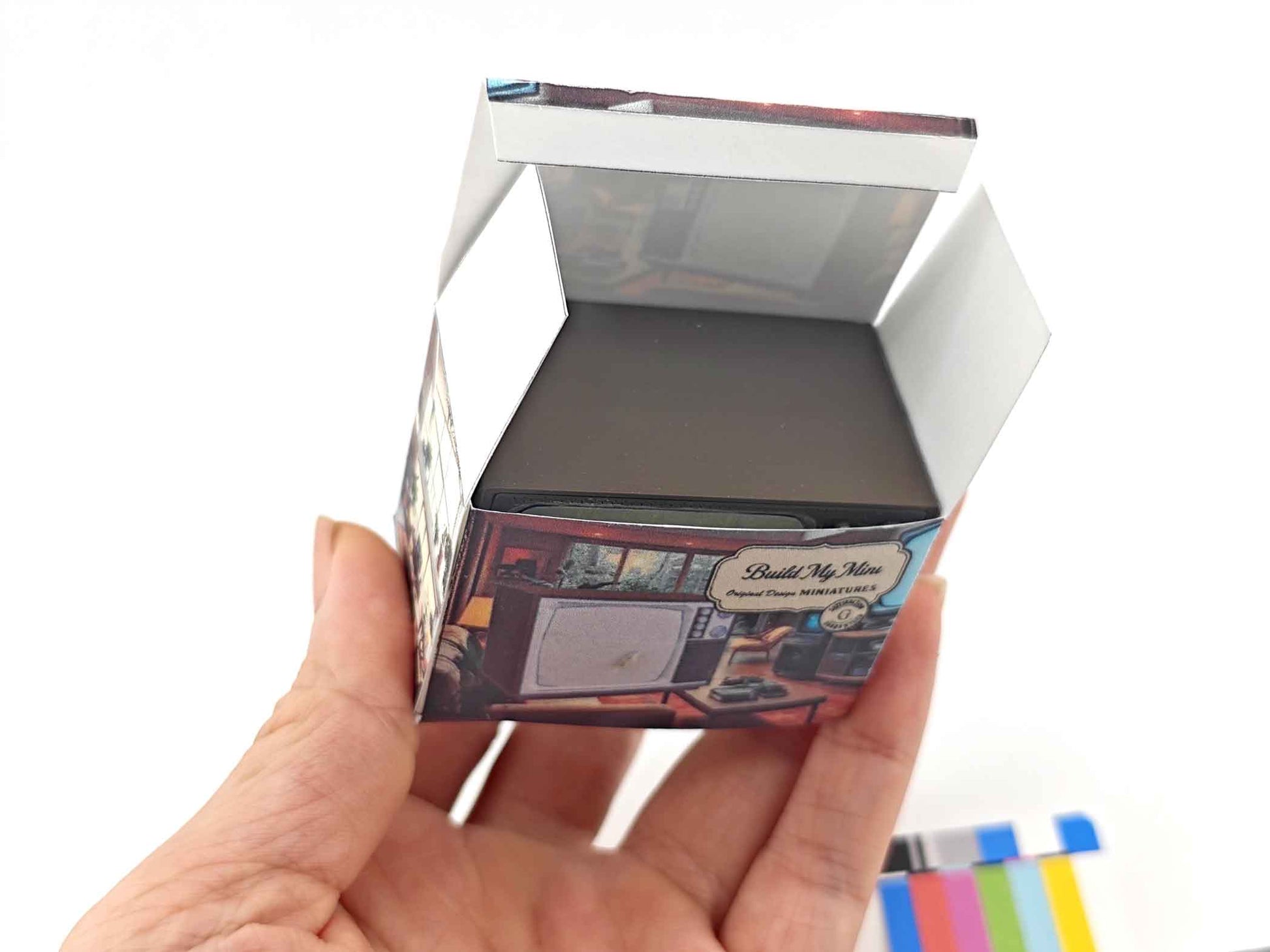 Vintage TV 3d STL file for 1:12 dollhouse, perfect dollhouse decor for classic toy house scene