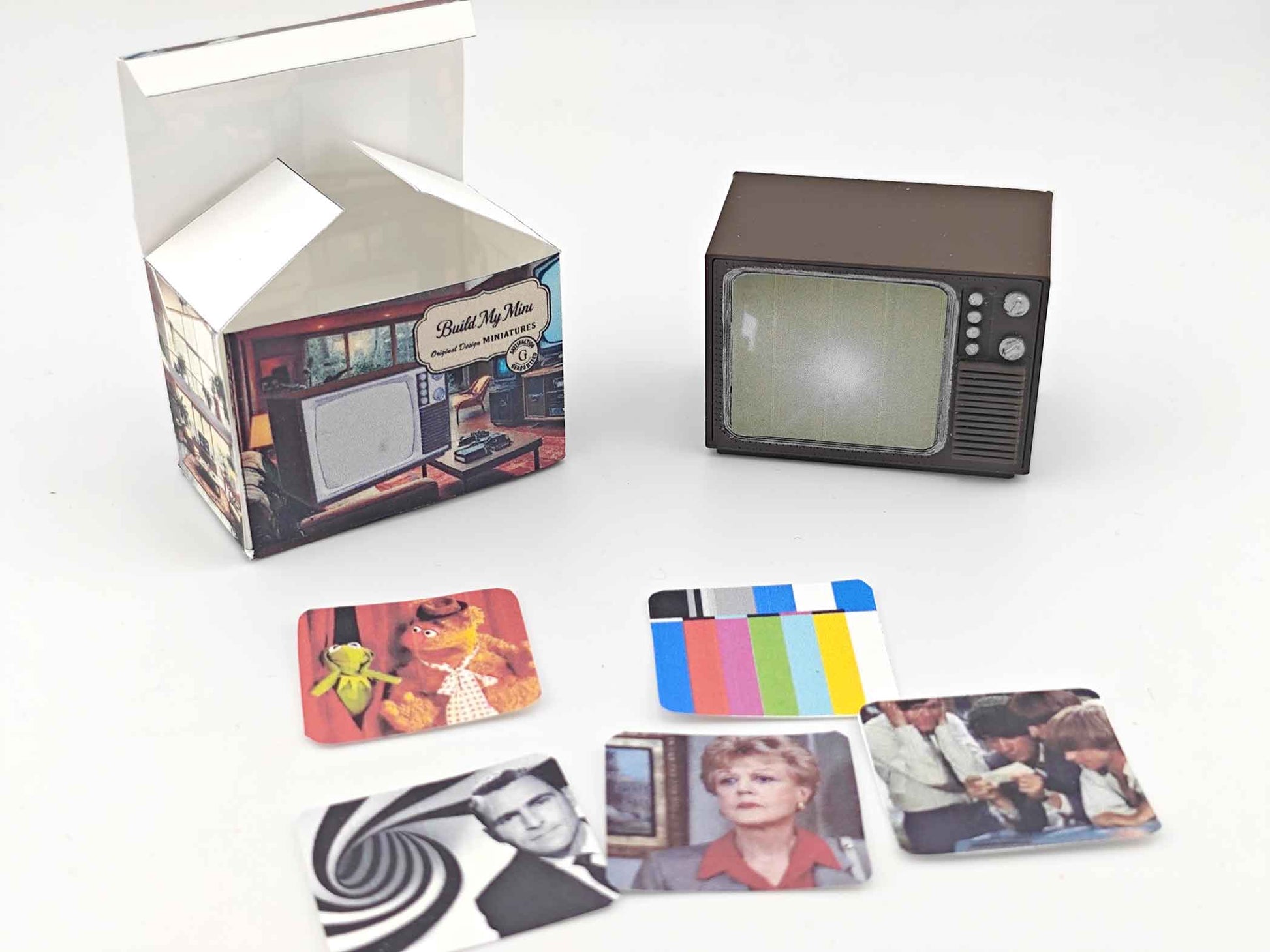 Vintage TV 3d STL file for 1:12 dollhouse, perfect dollhouse decor for classic toy house scene