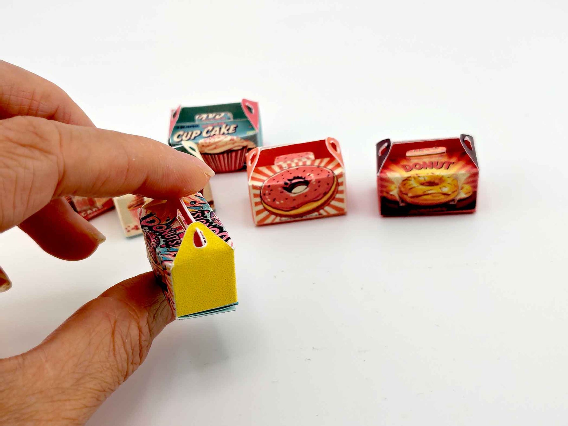 Baking Donut box and Cup Cake box, 6 styles colorful diorama  for 1:12 Dollhouse accessories and food perfect decoration