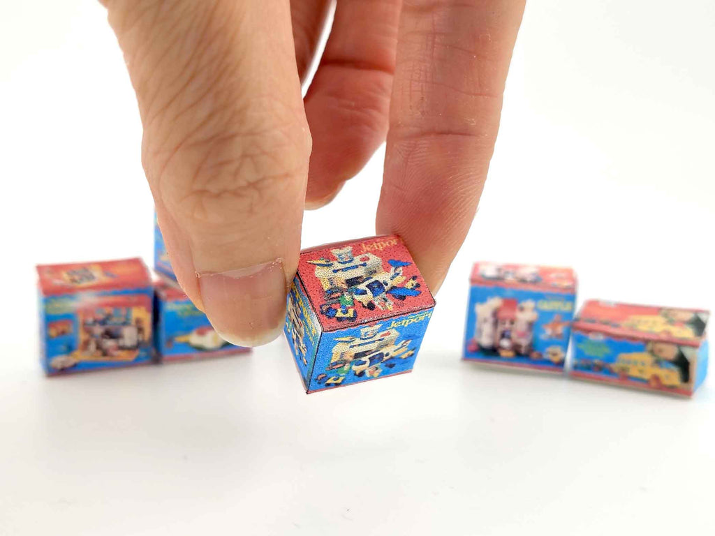 1:12 1970 vintage classic toy box, Newborns, Infants, Babies, for dollhouse, toy shop display,