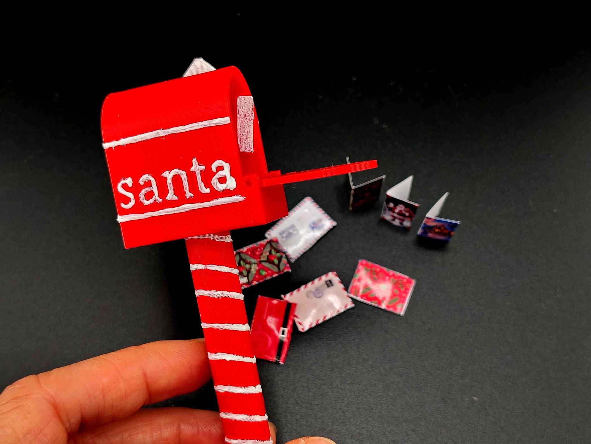 Openable Santa Christmas Mail Box with Envelope and Christmas card for 1:12 dollhouse outdoor decoration, mechanic 3d toy