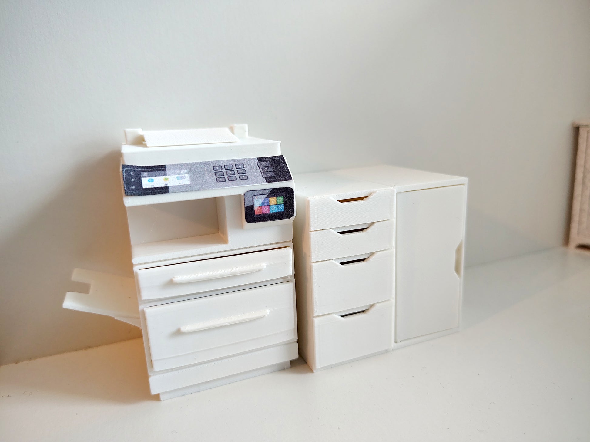 1:12 Office desk, crafter drawer STL file for dollhouse print,