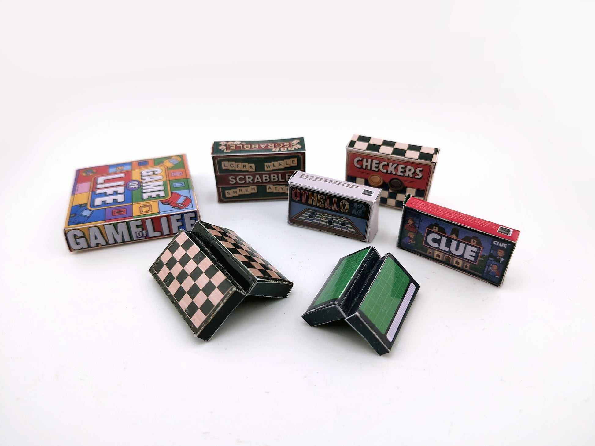 miniature 1:6, 7 items Board Games and openable chess board Clue, Checker, scrabble, game of life, Othello12 l toy printable template