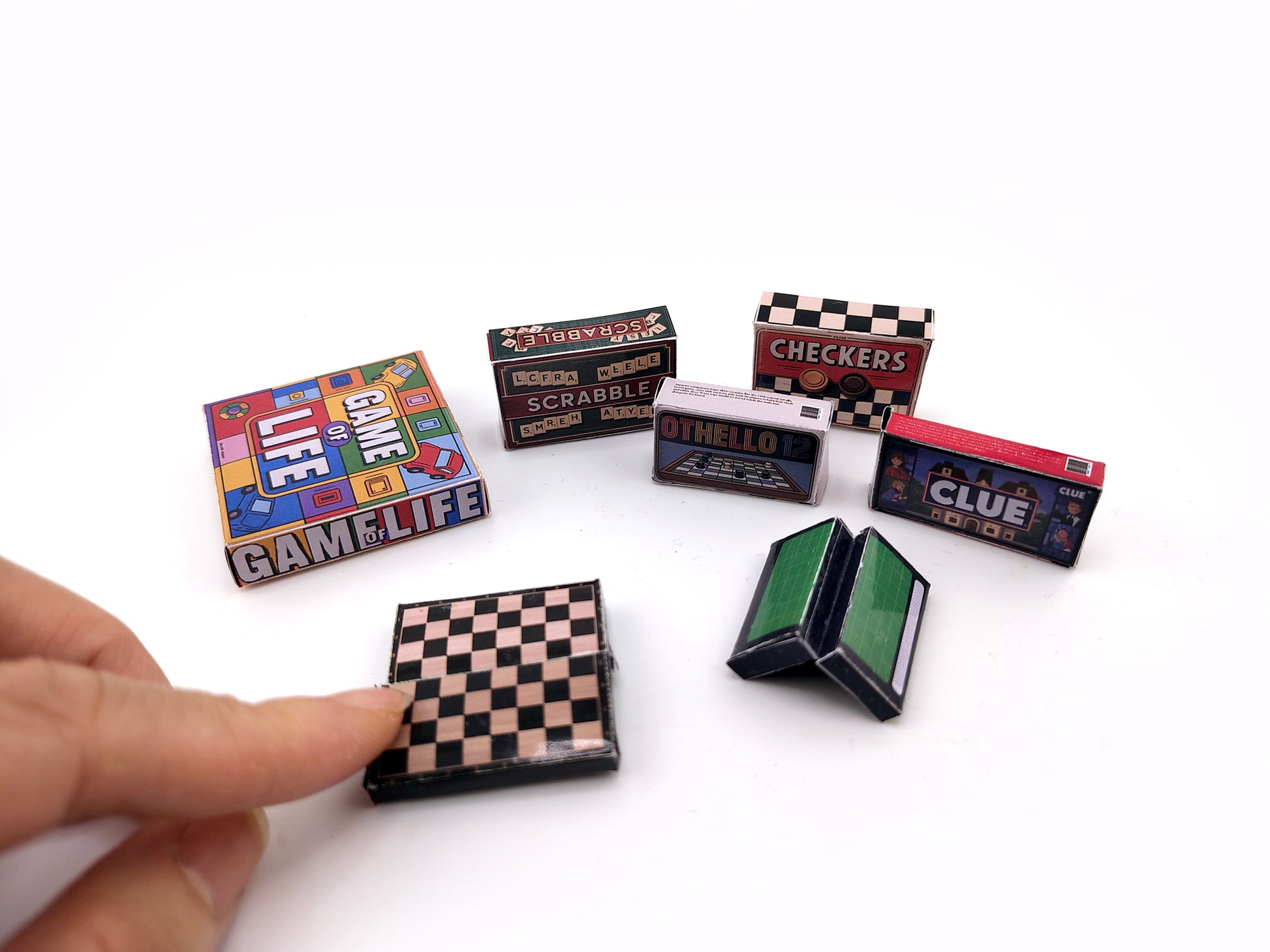 miniature 1:6, 7 items Board Games and openable chess board Clue, Checker, scrabble, game of life, Othello12 l toy printable template