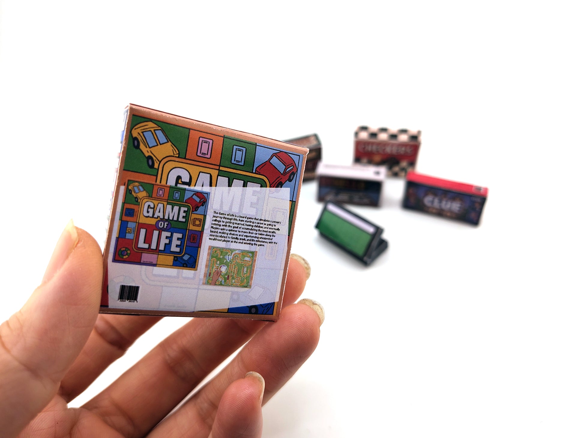 miniature 1:6, 7 items Board Games and openable chess board Clue, Checker, scrabble, game of life, Othello12 l toy printable template