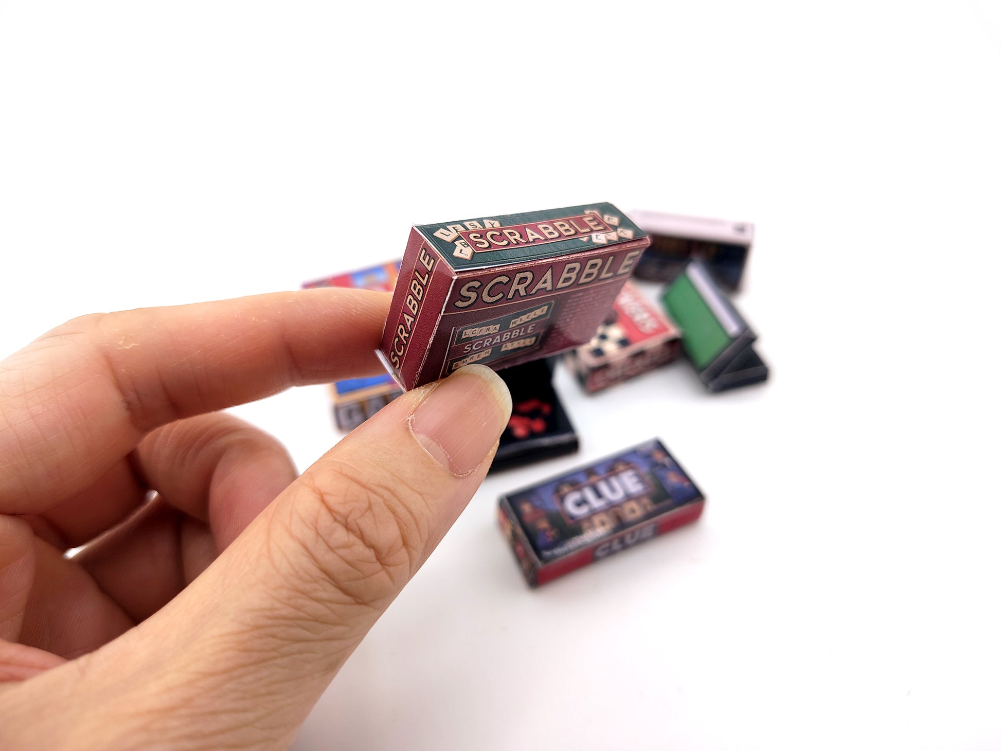 miniature 1:6, 7 items Board Games and openable chess board Clue, Checker, scrabble, game of life, Othello12 l toy printable template