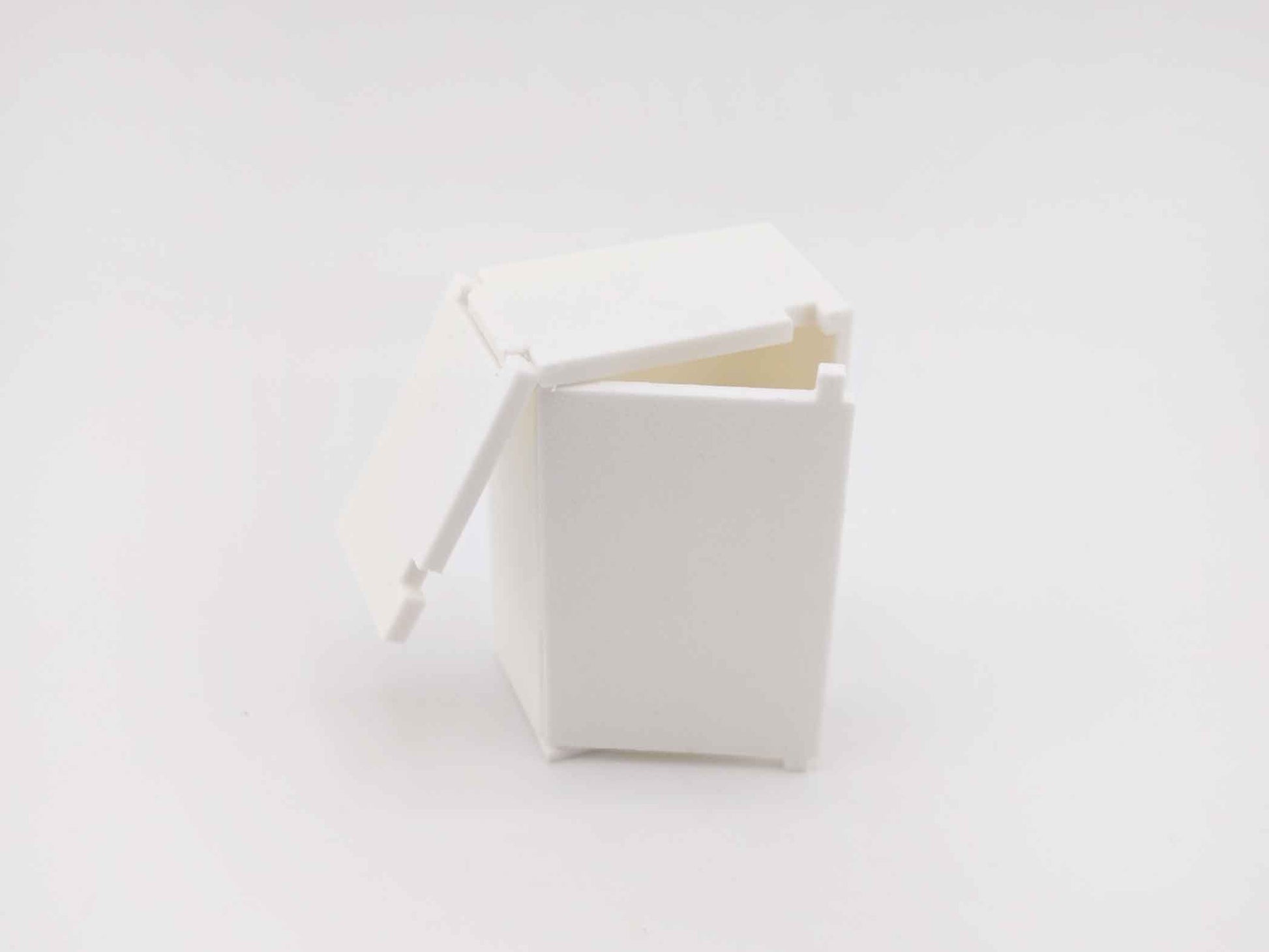 1:12 sewing machine STL file,  prints are included, craft room equipment, crafter dollhouse diorama