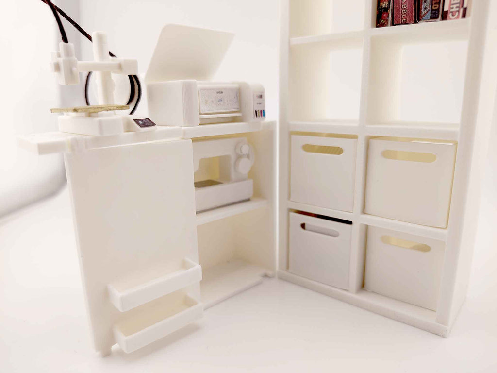 1:12 sewing machine STL file,  prints are included, craft room equipment, crafter dollhouse diorama