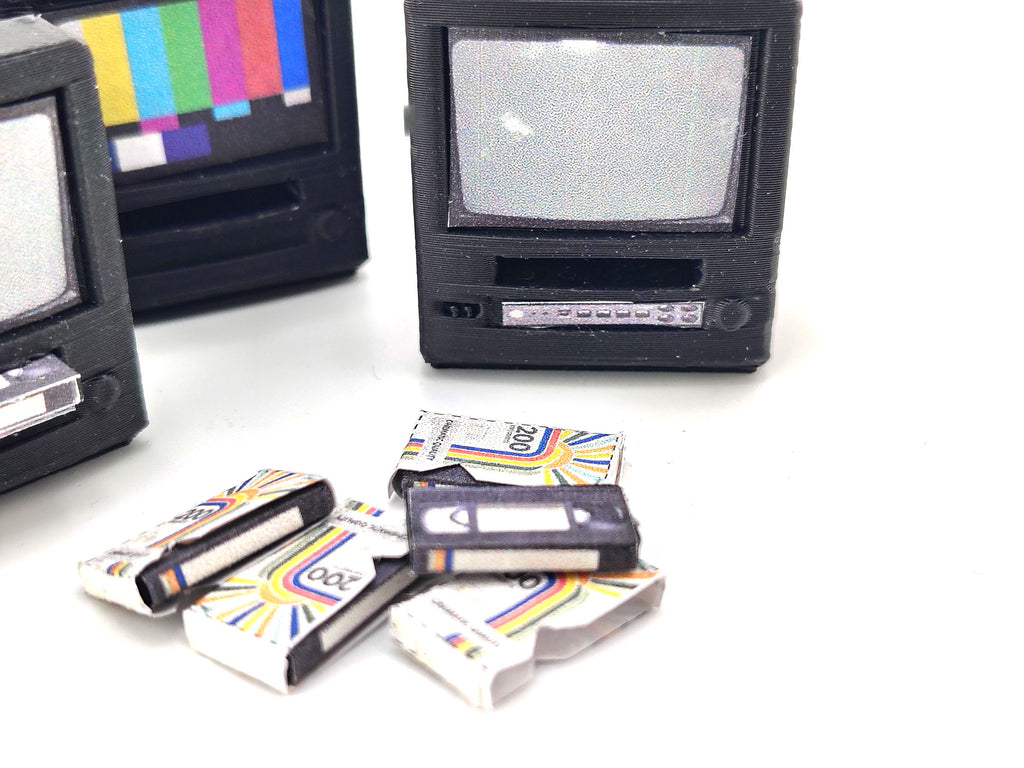 Vintage TV and VHS player 1:12 STL file for dollhouse, included printable sticker, instant download, Bambu lab a1 mini tested