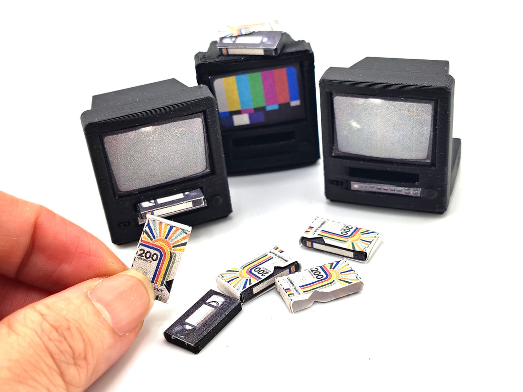 Vintage TV and VHS player 1:12 STL file for dollhouse, included printable sticker, instant download, Bambu lab a1 mini tested