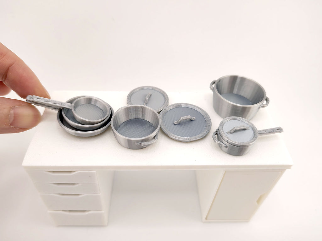 1:12 Miniature pans and pots 6 pieces with lids — STL File for Dollhouse Kitchen Scenes