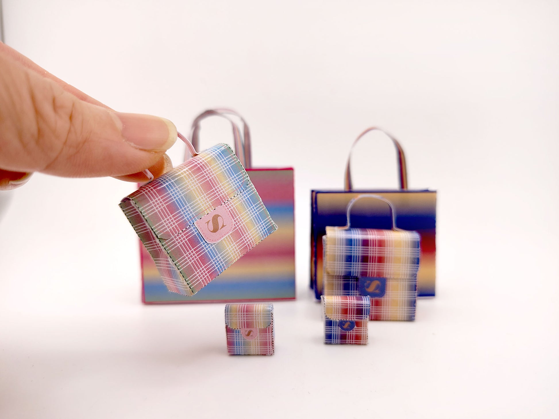 1:6 Rainbow color bags, purse and boxes for dollhouse and department store, 4 items, luxury house decorations, yearly ornament