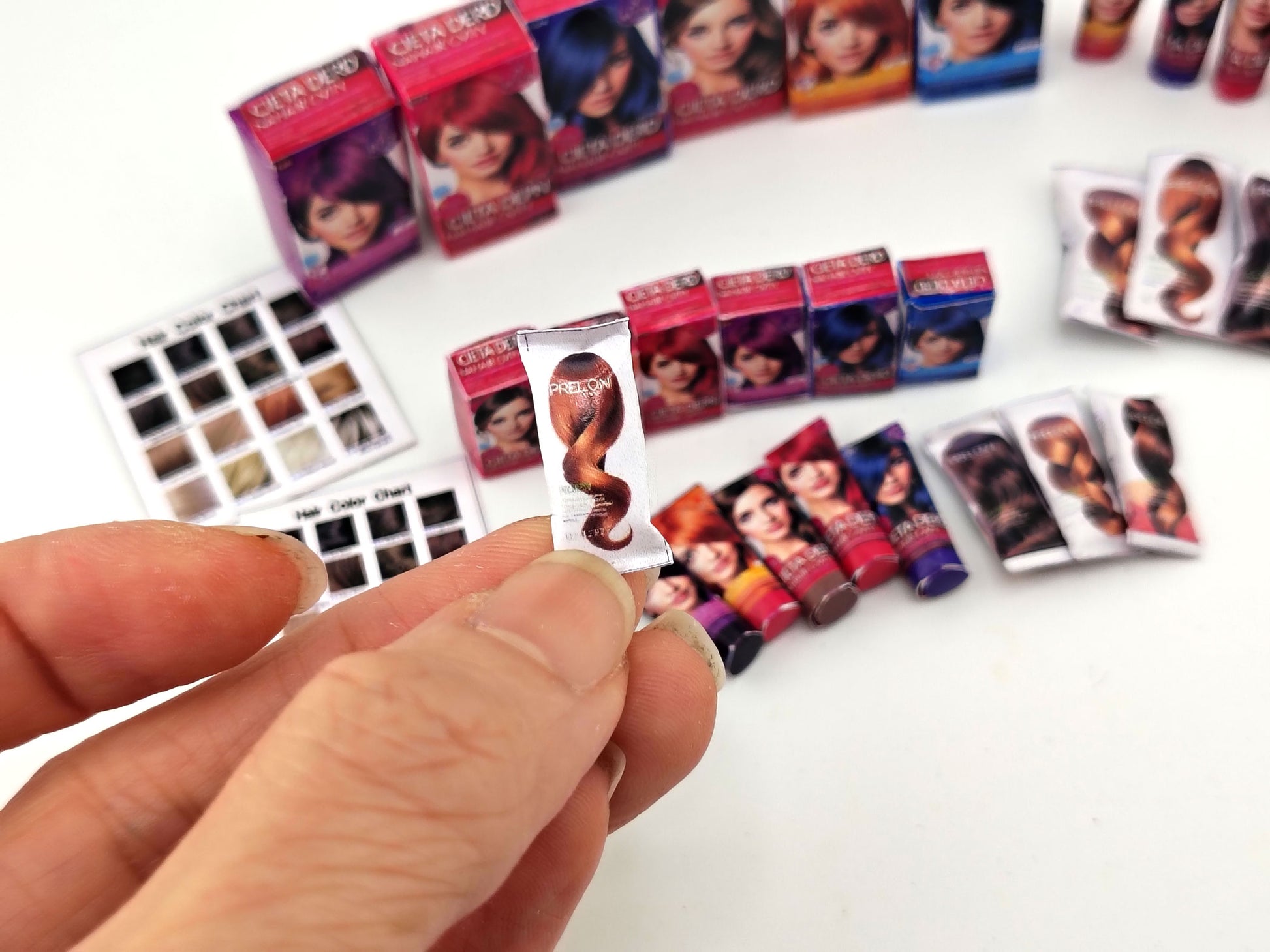 1:6 & 1:12 Hair Dye Set — Miniature Hair Color & Conditioner Bottles for Dollhouse Salon Scenes (Printable Digital Download)