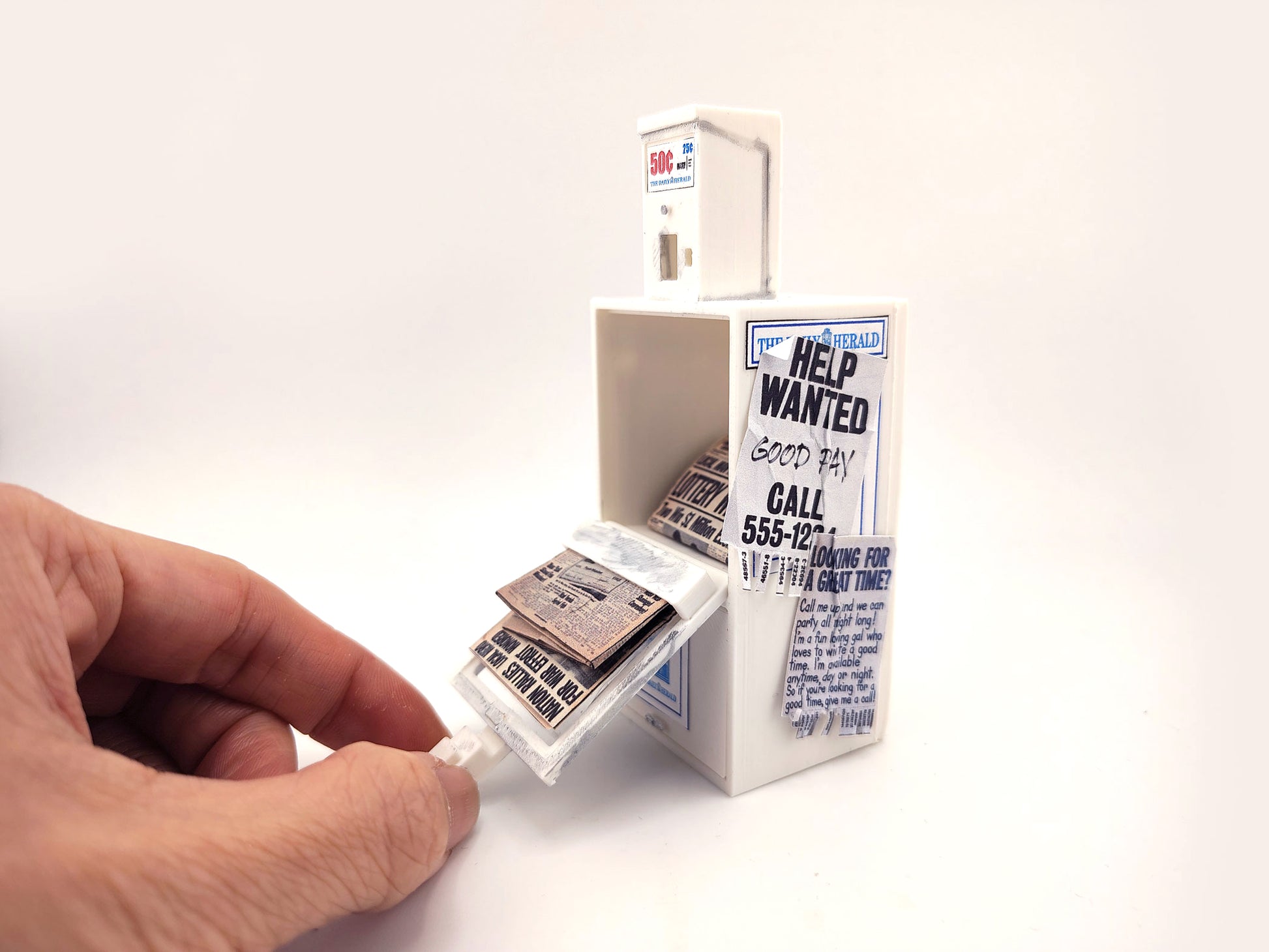 1:12 Vintage Newspaper Vending Machine STL — 20th-Century American Street Scene Miniature (3D Print File, included printed paper, Instant Download)