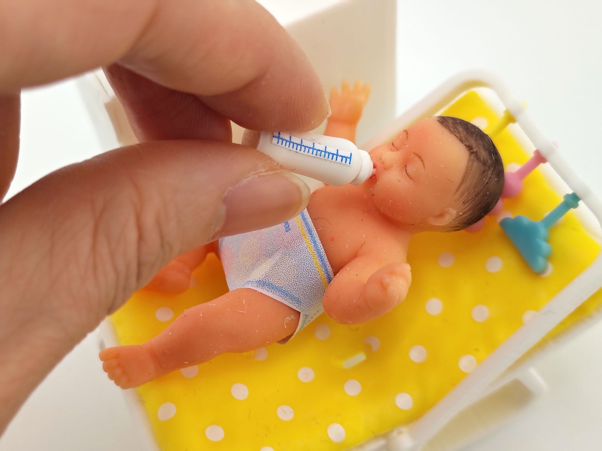 1:12 Baby Milk Bottle & Formula Set STL — 6 Styles Miniature Baby Care for Dollhouse (3D Print File, Label included, Instant Download)