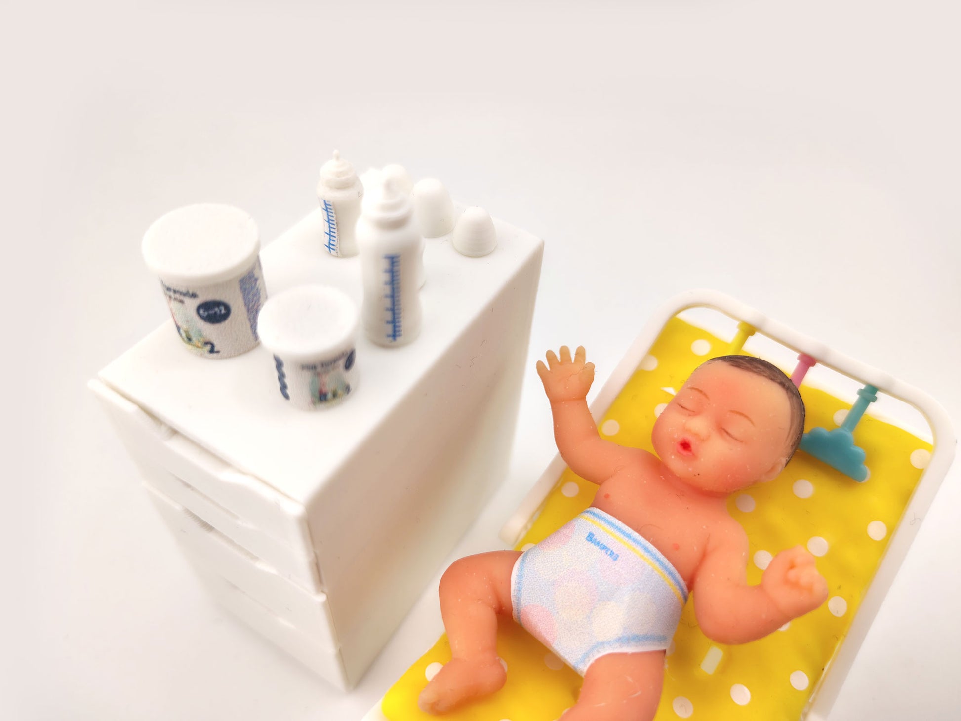 1:12 Baby Milk Bottle & Formula Set STL — 6 Styles Miniature Baby Care for Dollhouse (3D Print File, Label included, Instant Download)