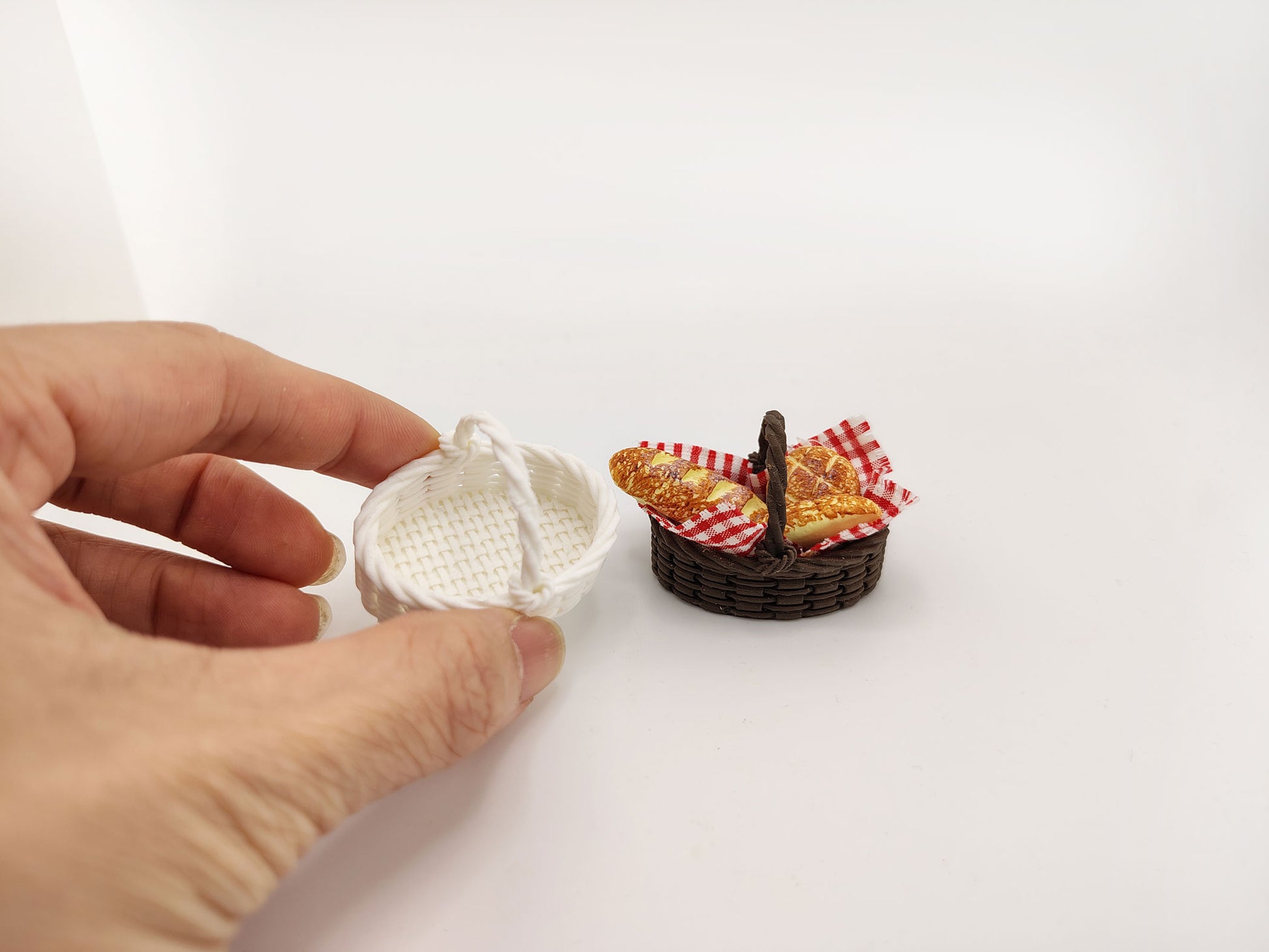 1:12 Scale Dollhouse Basket STL File, Miniature Picnic Accessory (Digital Download)