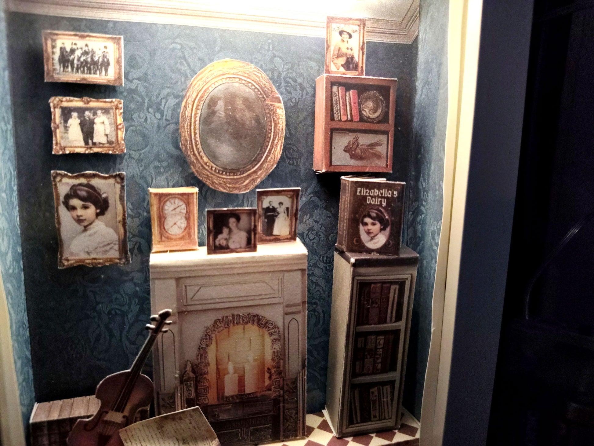 7×5” Elizabella’s House — Vintage Royal Home Diorama for Display & Home Decoration (Printable Miniature Kit)