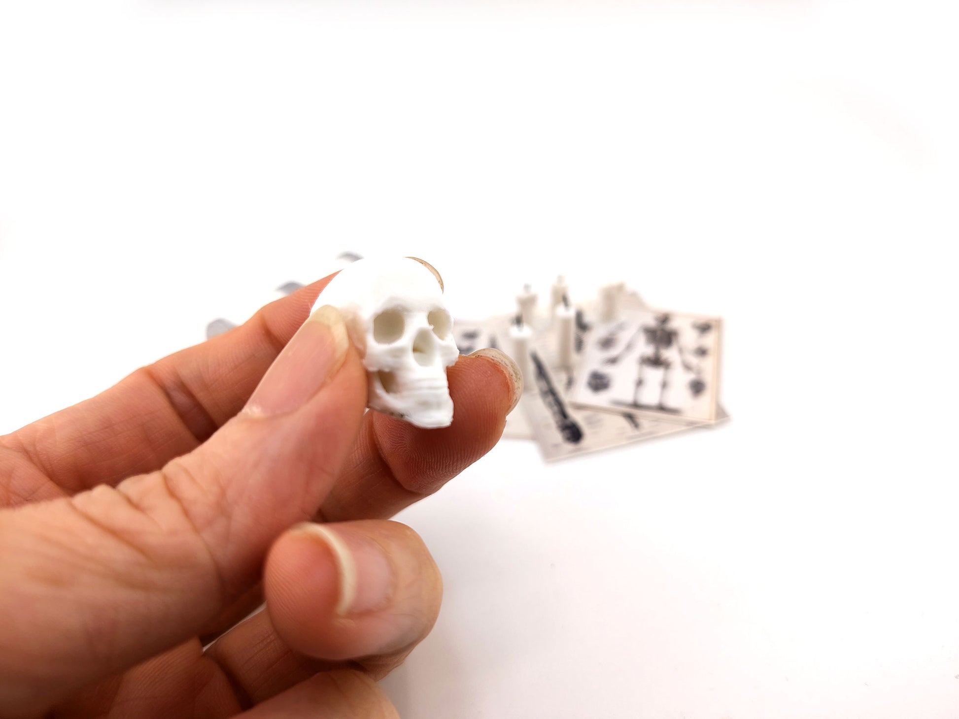 1:12 skeleton, treasure box and candle set STL — miniature wizard accessories for dollhouse fantasy scenes. Instant 3D print download