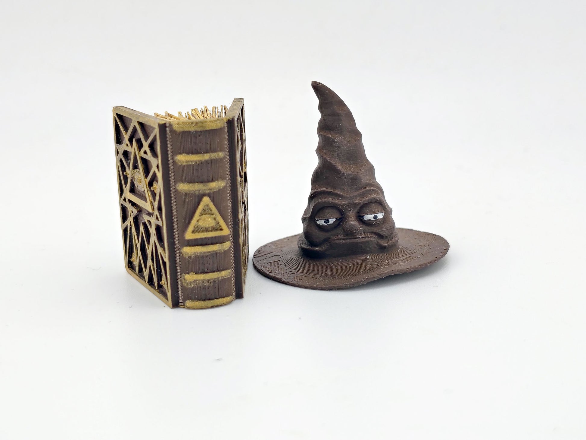 1:12 Wizard Book Cover and Magic Hat (PDF+STL) — Magical Spell Book Cover for Dollhouse Wizard Scenes, spell rooms (PDF+STL)