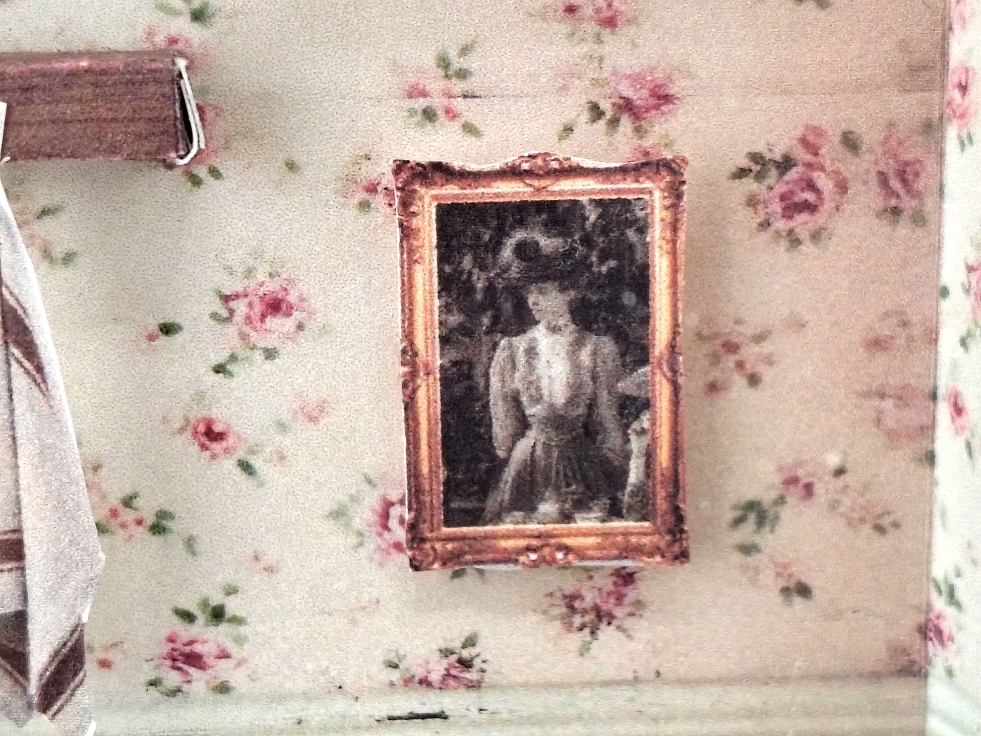 High Tea Room Miniature Photo Frames Kit, DIY Victorian Gallery Wall, Dollhouse Picture Frames Template, Digital Download