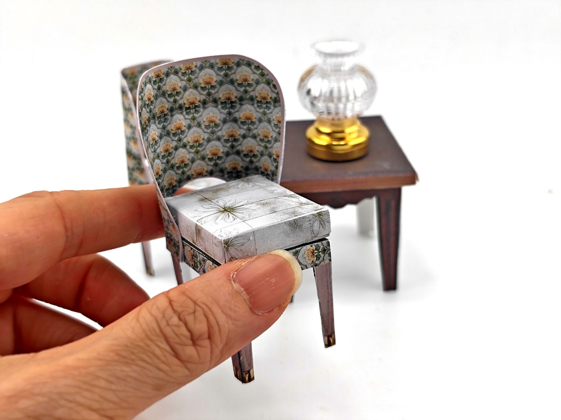 1:12 Vintage Paper chairs and end table — Green Pattern (Printable, No Wood)