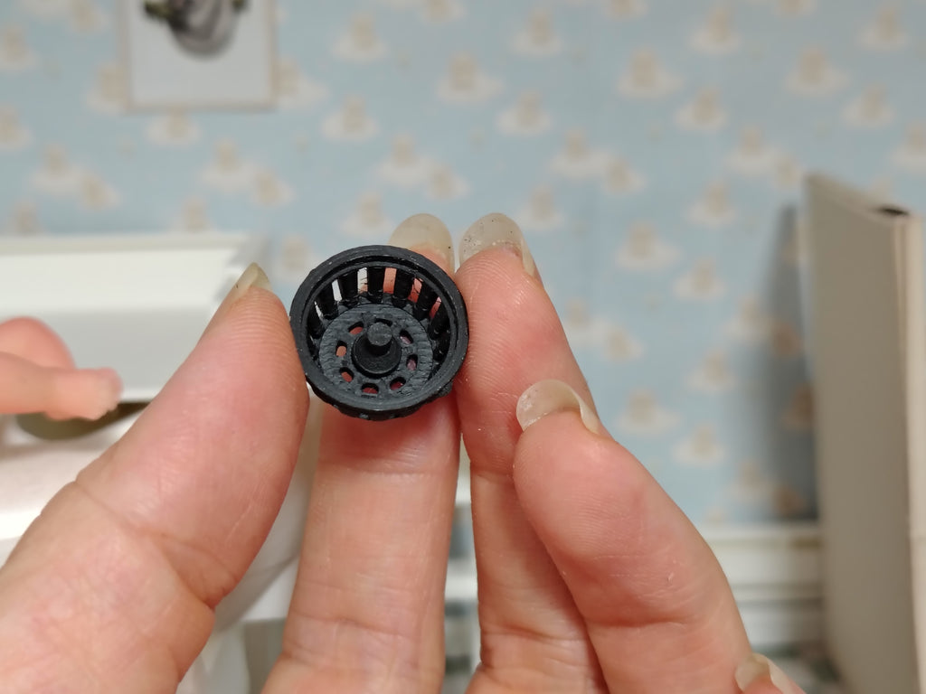 1:12 Scale Miniature Desk Fan, Realistic Table Fan, Dollhouse Bedroom Office Accessory