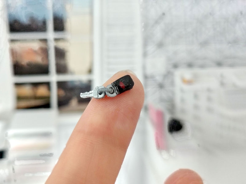 1:12 Scale Miniature Car Key Fob Keychain（Physical Product)