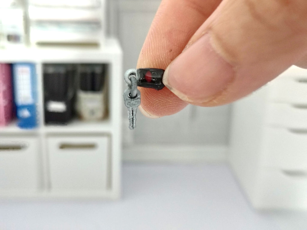1:12 Scale Miniature Car Key Fob Keychain, Tiny Modern Automotive Keys, Dollhouse Vehicle Remote Pocket Dump Entryway Table Diorama Prop
