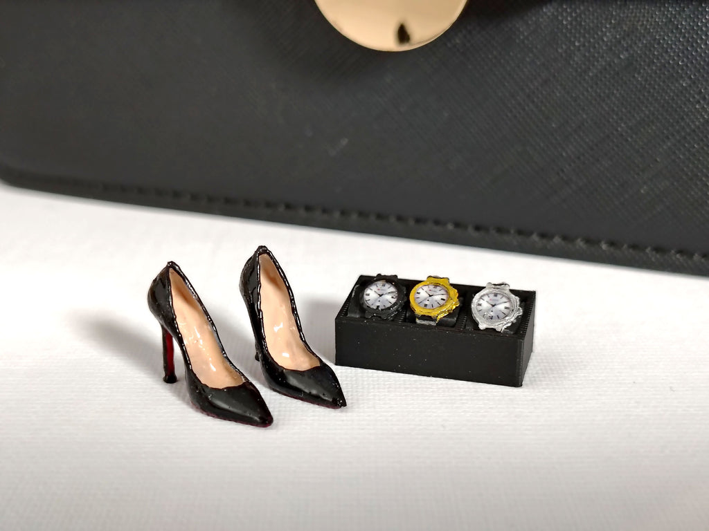 1:12 Black High Heel Pumps, Tiny Glossy Designer Stilettos, Dollhouse Fashion Bedroom Walk-in Closet , luxury Miniature