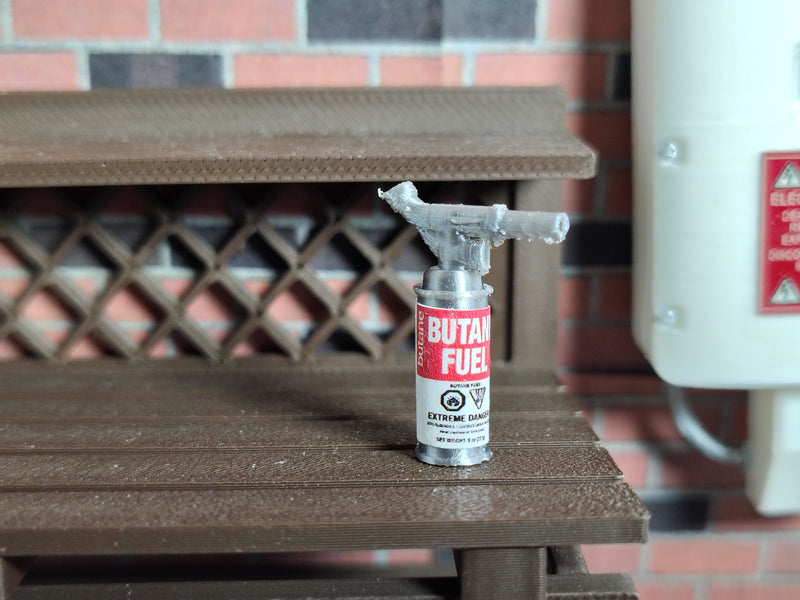 1:12 Scale Miniature Butane Torch Fire Gun, Tiny Kitchen Blowtorch Fuel Canister, Bakery Chef Craft Workshop Garage (Physical Product)